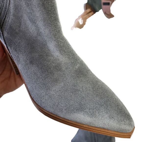 Marc Fisher Gray Suede Pointed Toe Western Block Heel Ankle Boot Size 8.5 - Picture 14 of 16